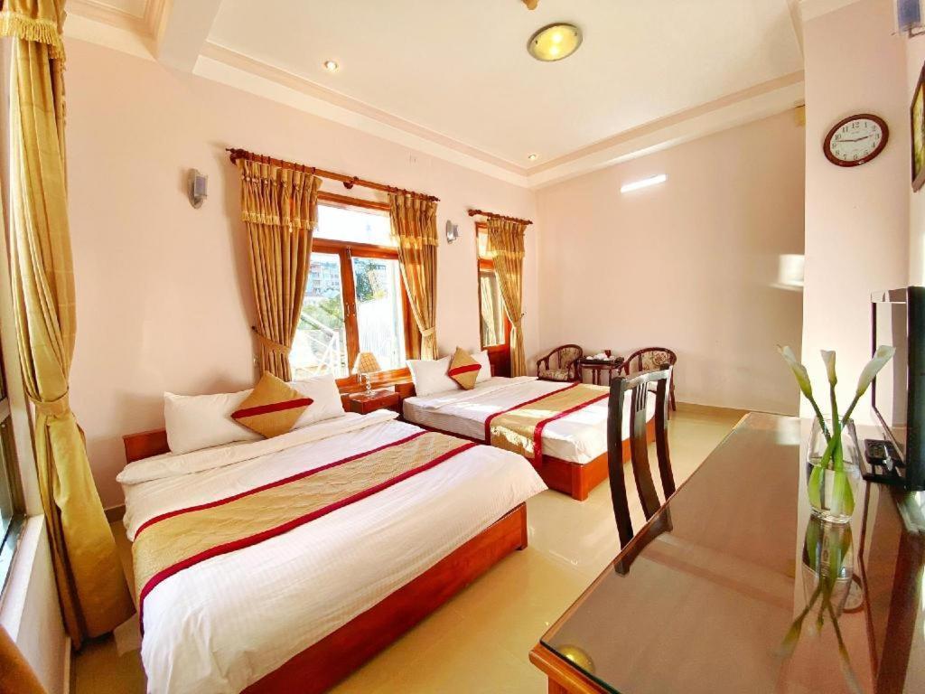 Gold Night Hotel Далат Экстерьер фото